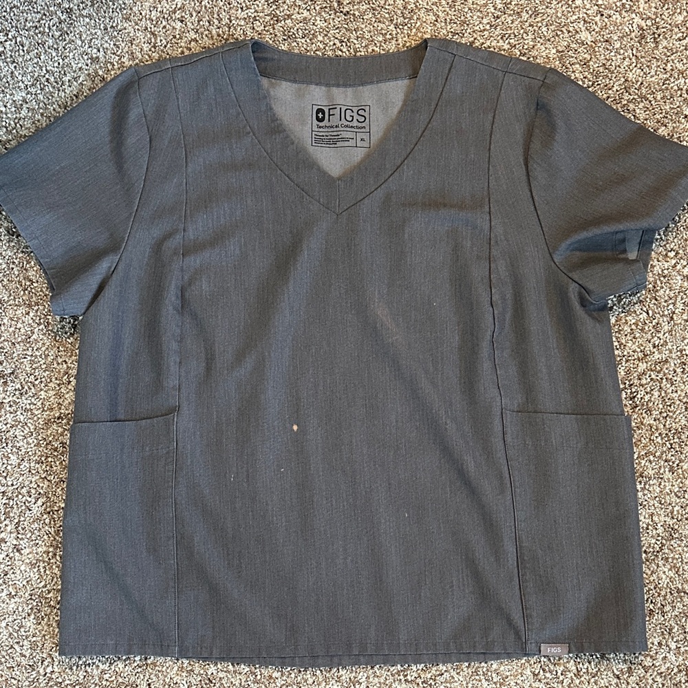 Figs Technical Collection V-Neck Scrub Top in Gray
